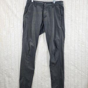 Vuori Aim Pants Men's Gray Chino Stretch Lightweight Golf V431 SIze 30x32